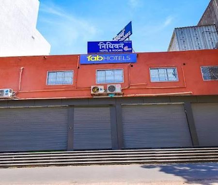 Fabhotel Nidhivan, Udhna Junction Súrat Exteriér fotografie