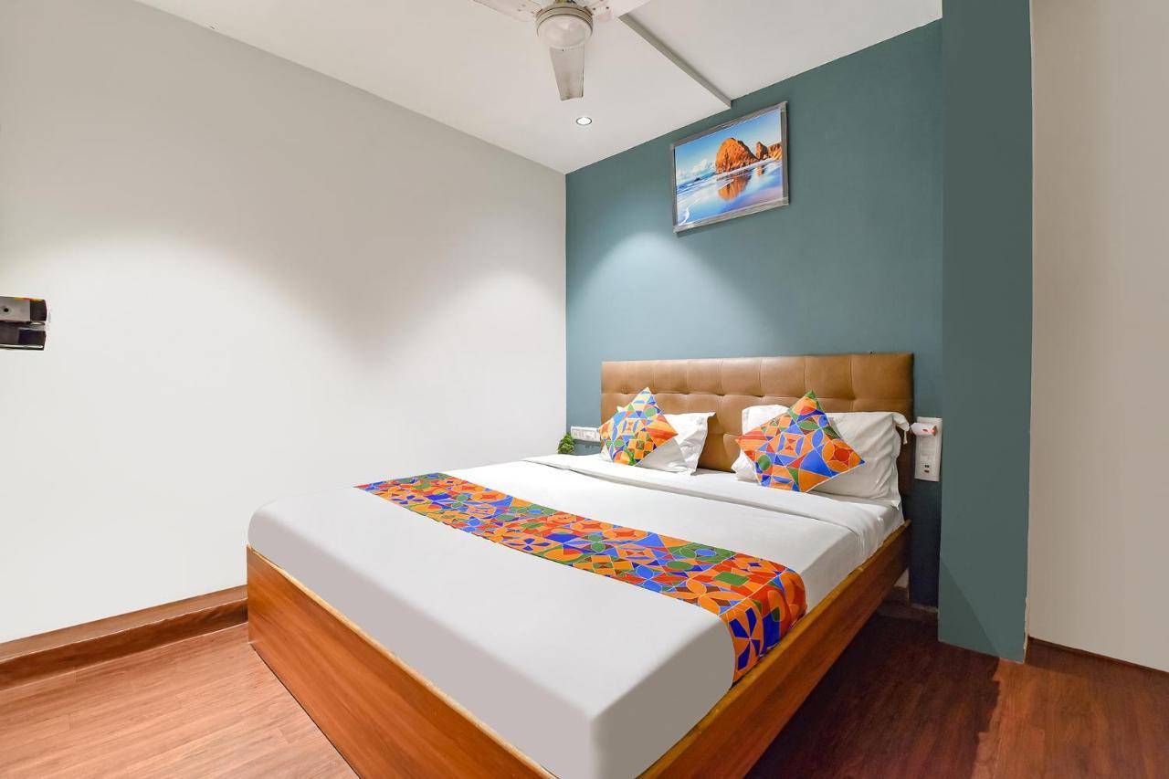 Fabhotel Nidhivan, Udhna Junction Súrat Exteriér fotografie