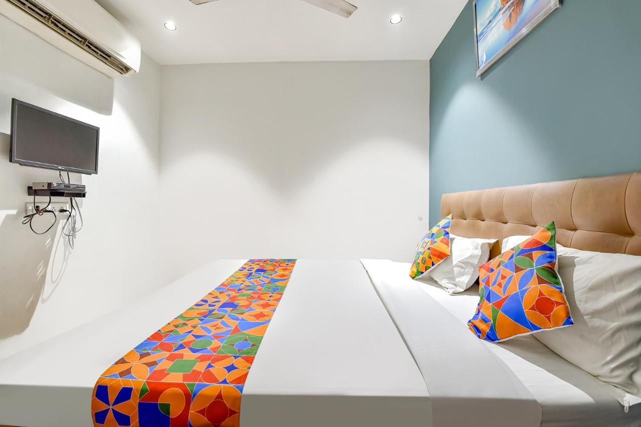 Fabhotel Nidhivan, Udhna Junction Súrat Exteriér fotografie