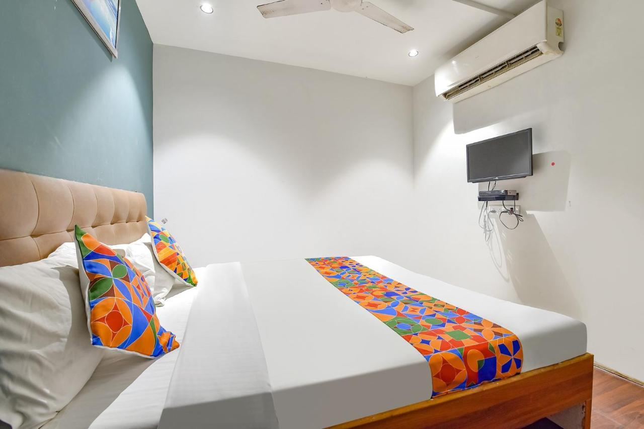 Fabhotel Nidhivan, Udhna Junction Súrat Exteriér fotografie